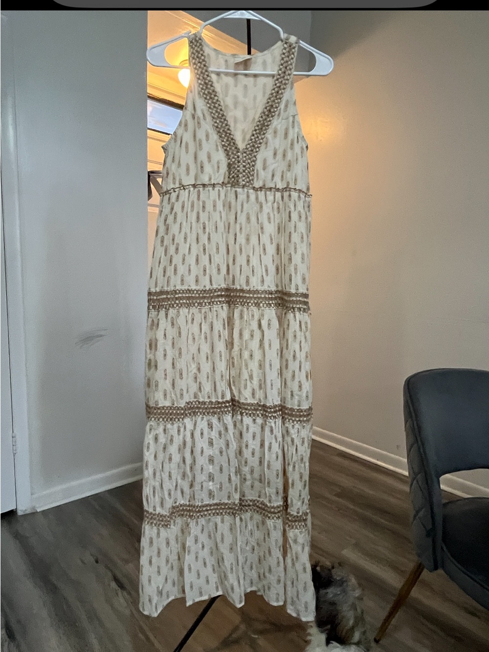 Cream V-Neck Cotton Maxi Dress - Picture 2 of 9